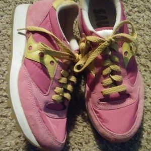 *sold* Saucony